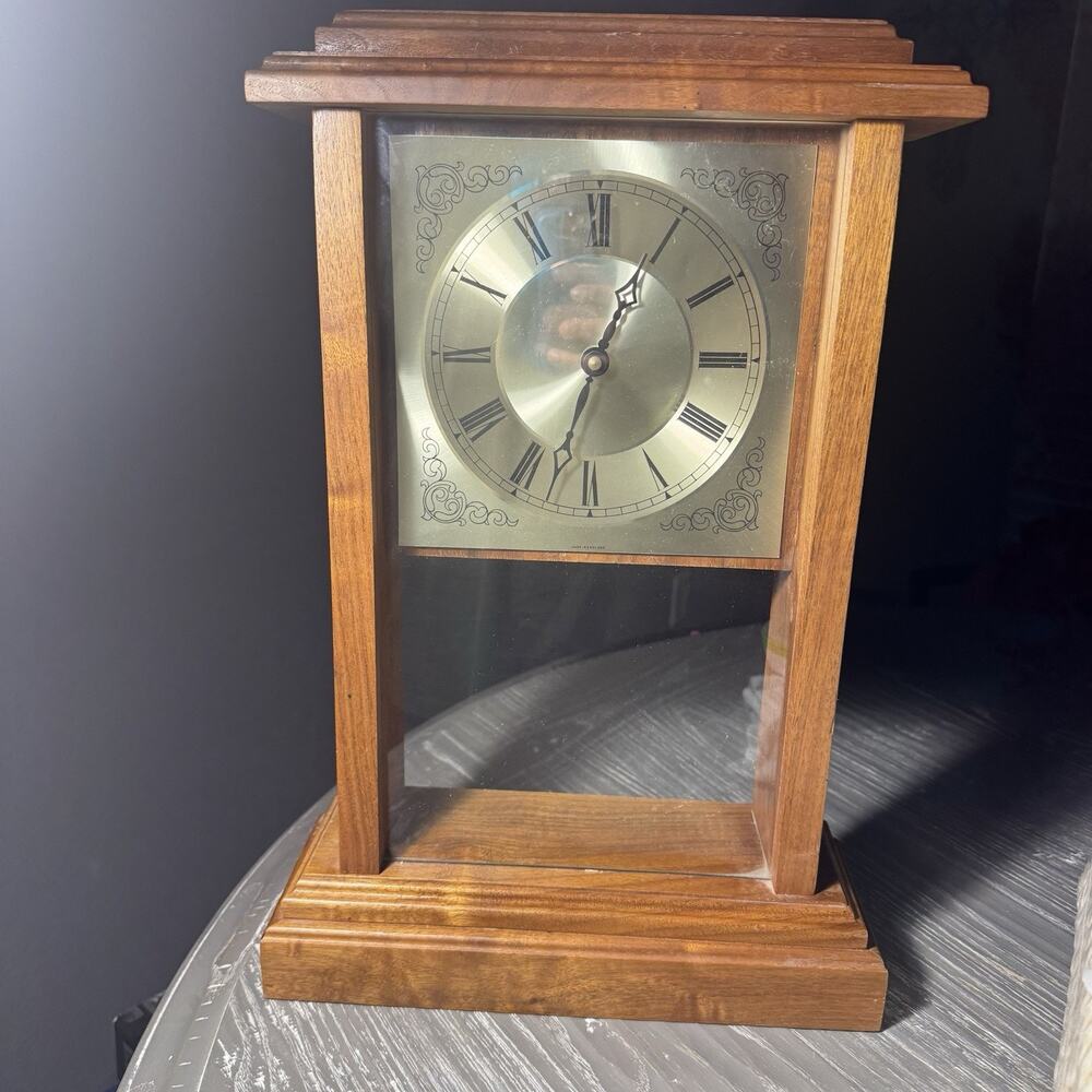 WORKS Vintage Mantel Clock Solid Wood Amish Time Wall Watch TP-302 Quartz